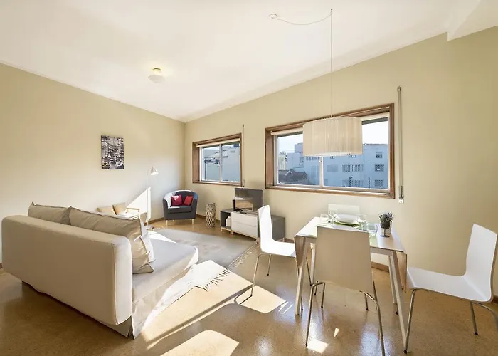 Bmyguest - Santa Catarina Light * Porto